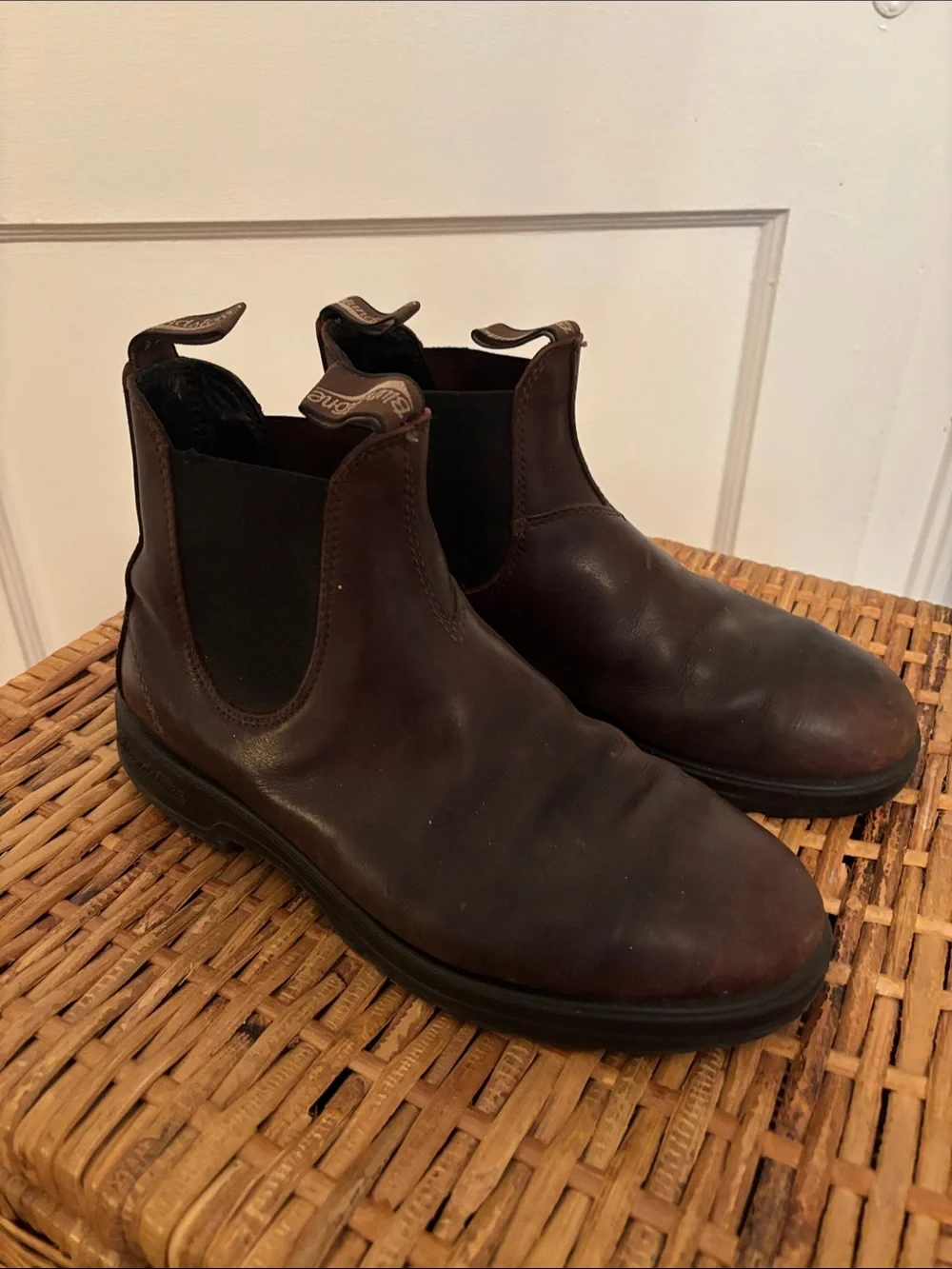 Unisex Brown Leather Blundstone Chelsea Boots